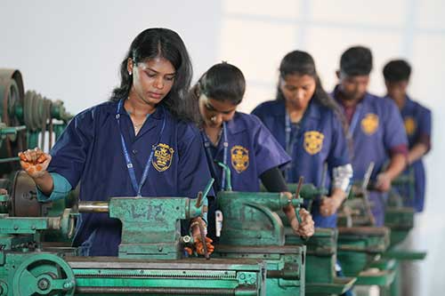 students practising in engineering practice lab